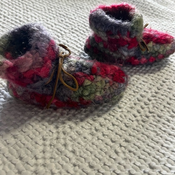 Padraig Handcrafted Artisan Wool Baby Toddler Pink 6” Slippers Leather Soles - Picture 3 of 5